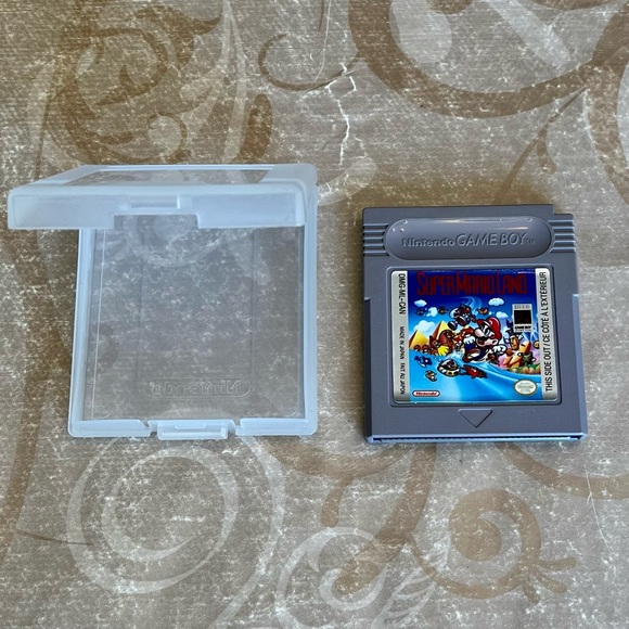 Vintage Original Game Boy Super Mario Land Game - Picture 4 of 6